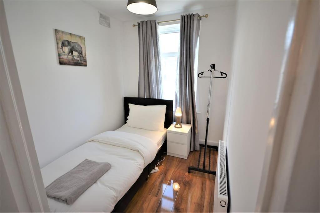 4 Bedroom House In East 伦敦 外观 照片