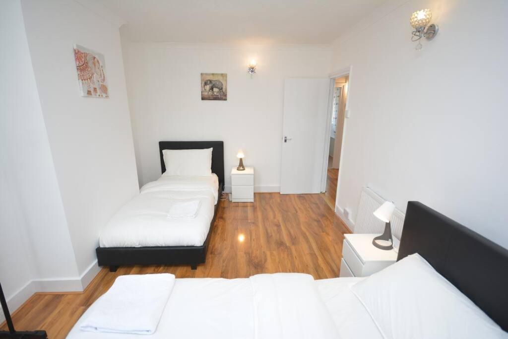 4 Bedroom House In East 伦敦 外观 照片